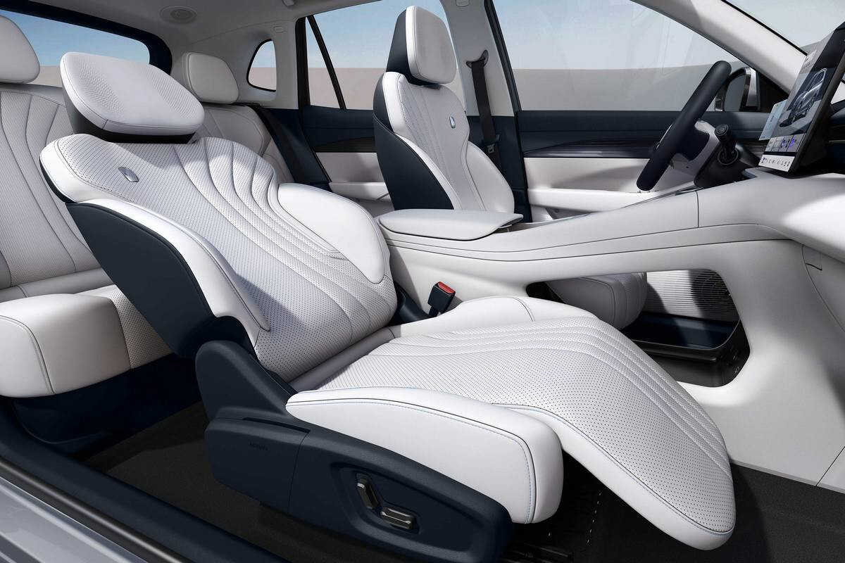 Geely Galaxy E5. Интерьер и комфорт